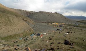 Базовый лагерь под пиком Музтаг-Ата Базовый лагерь под пиком Музтаг-Ата